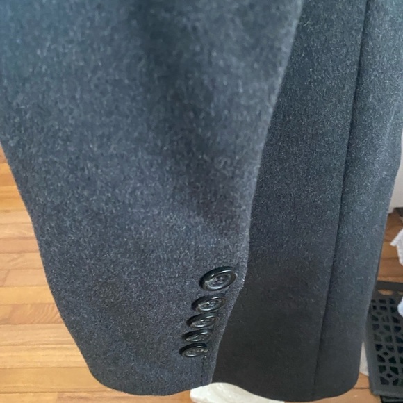 BCBGMaxAzria  Elegant Women's Coat wool blend with detachable collar Sz M - Picture 5 of 11